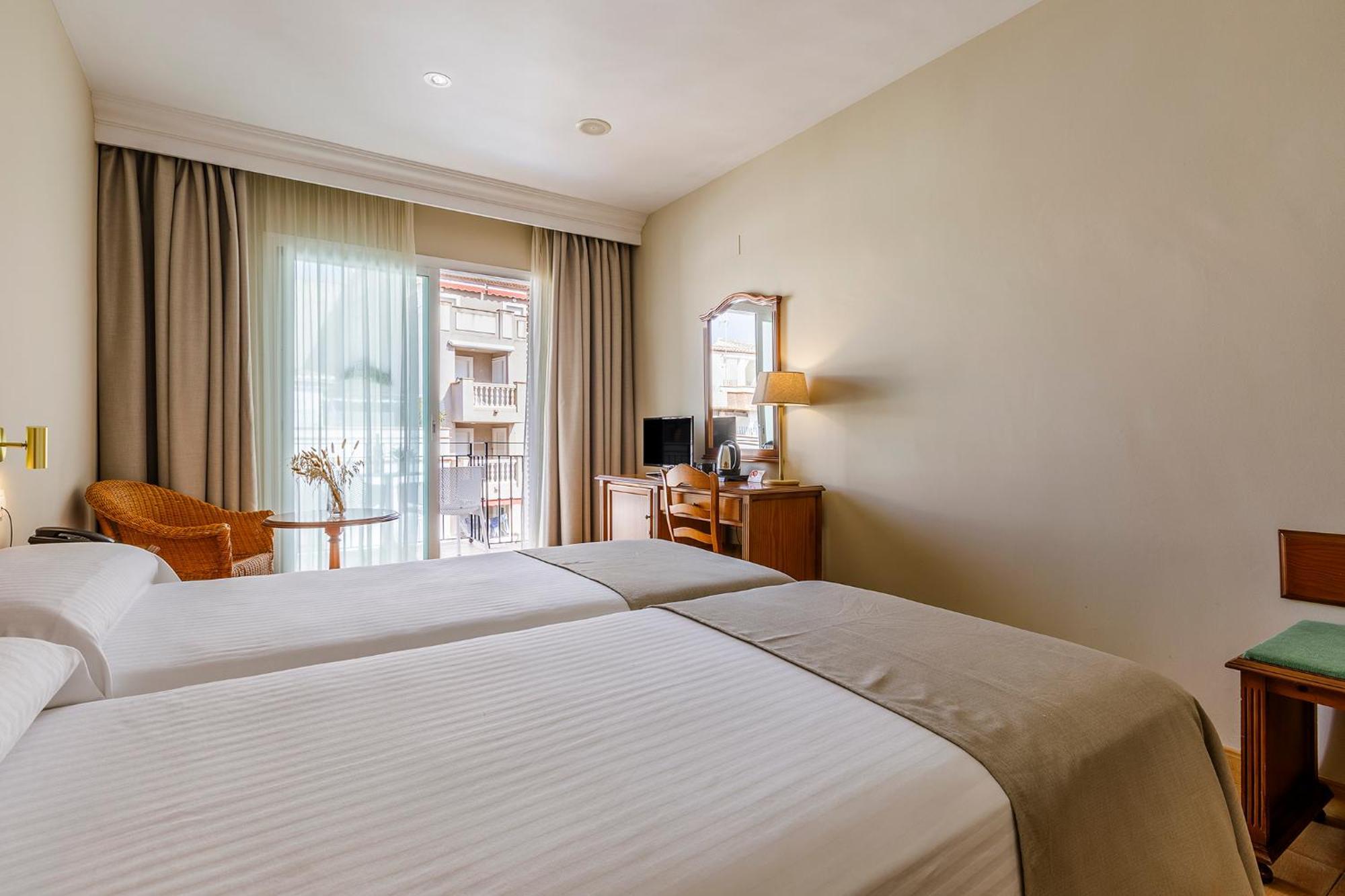 Hotel Almijara - Mares La Herradura  Dış mekan fotoğraf
