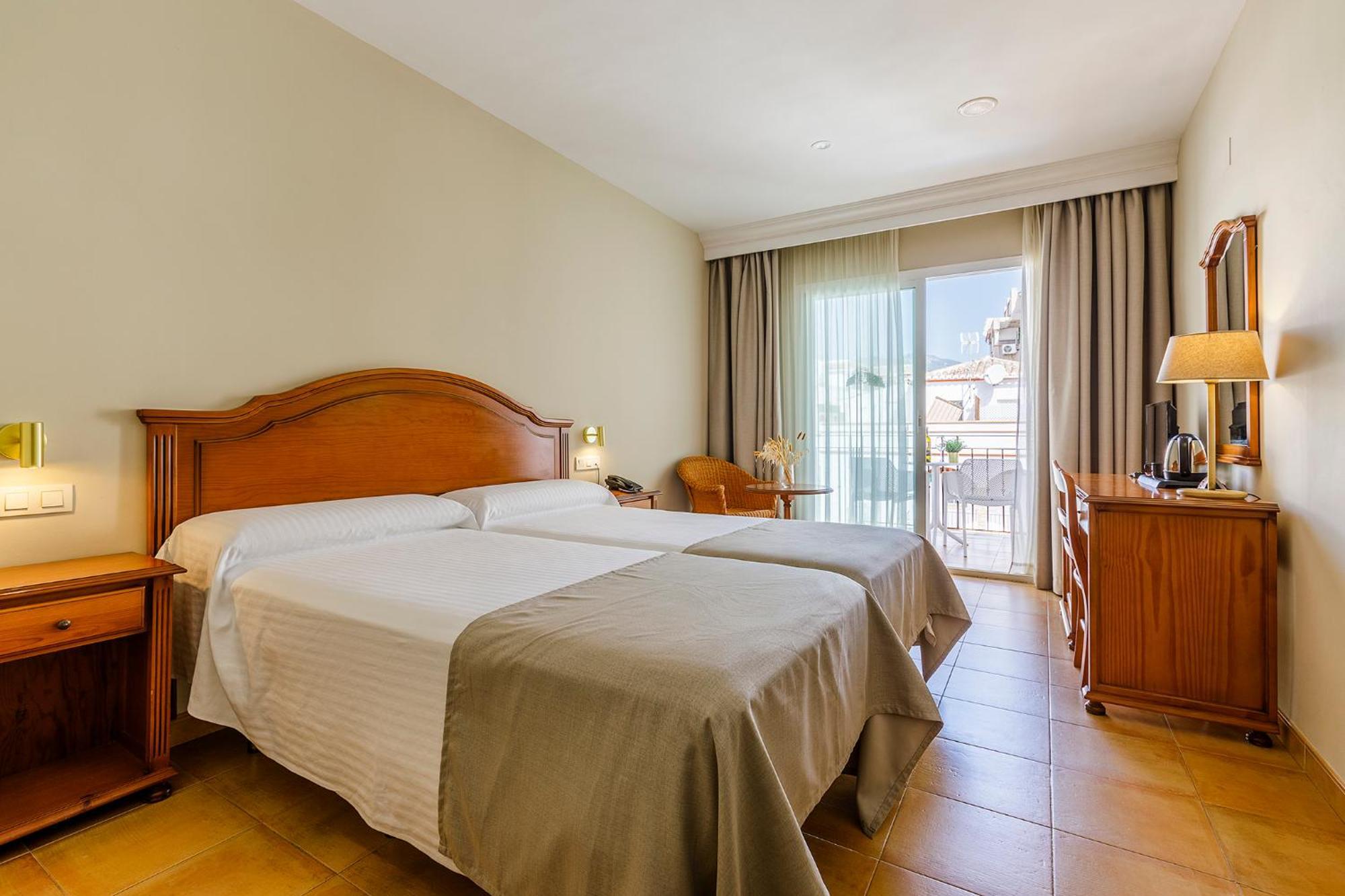 Hotel Almijara - Mares La Herradura  Dış mekan fotoğraf
